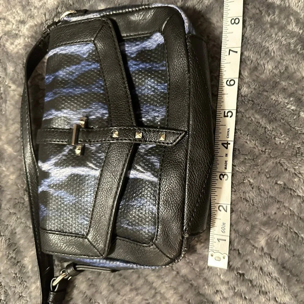 Purse - Picture 4 of 7